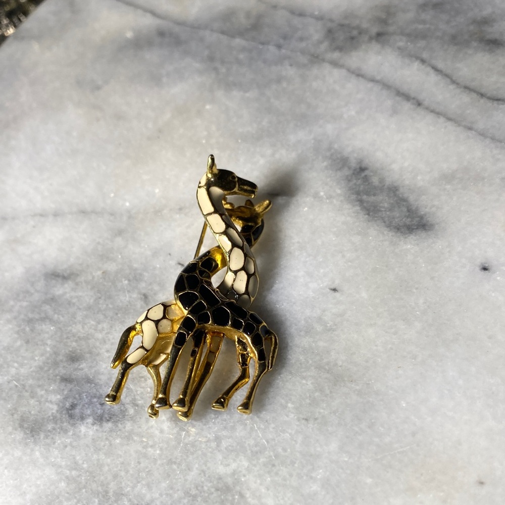 Gold and Black Giraffe Brooch